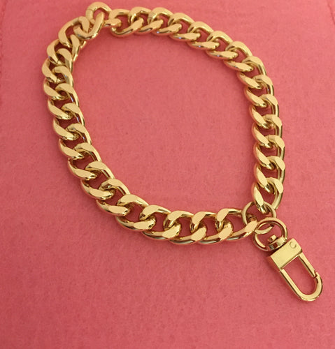 Chain Wristlet Gold (12mm) Light Curb
